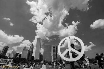 2012_0520_AntiNatoChicago_3774.jpg