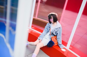 001