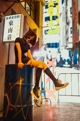 001