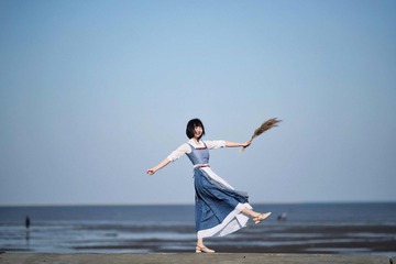 001
