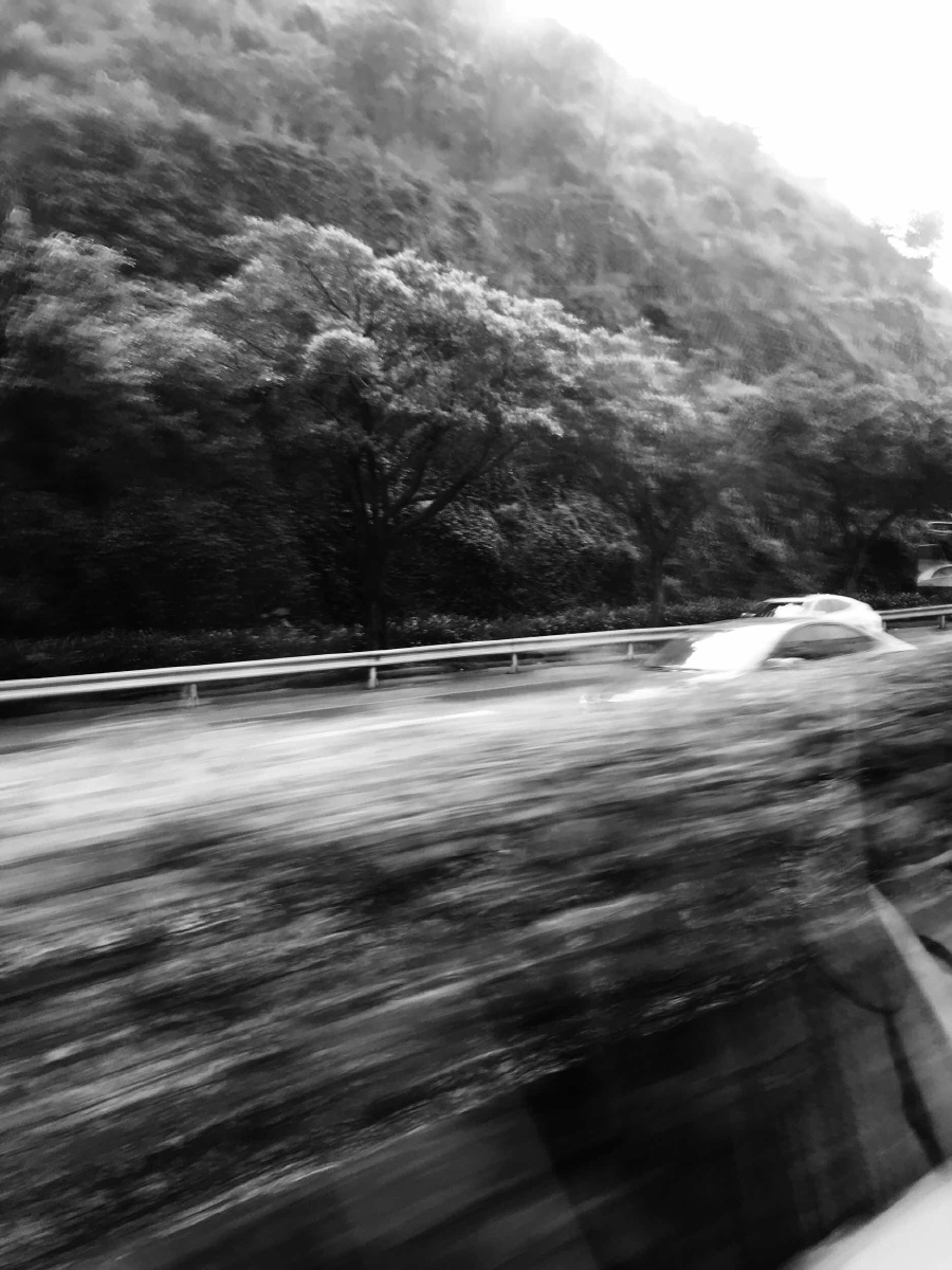 公交车上的风景3