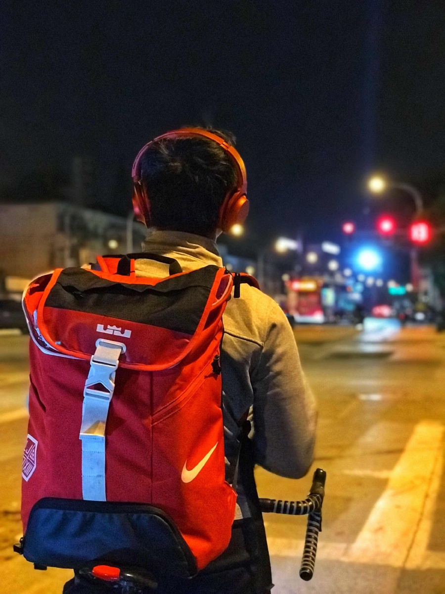 青春少年是样样红