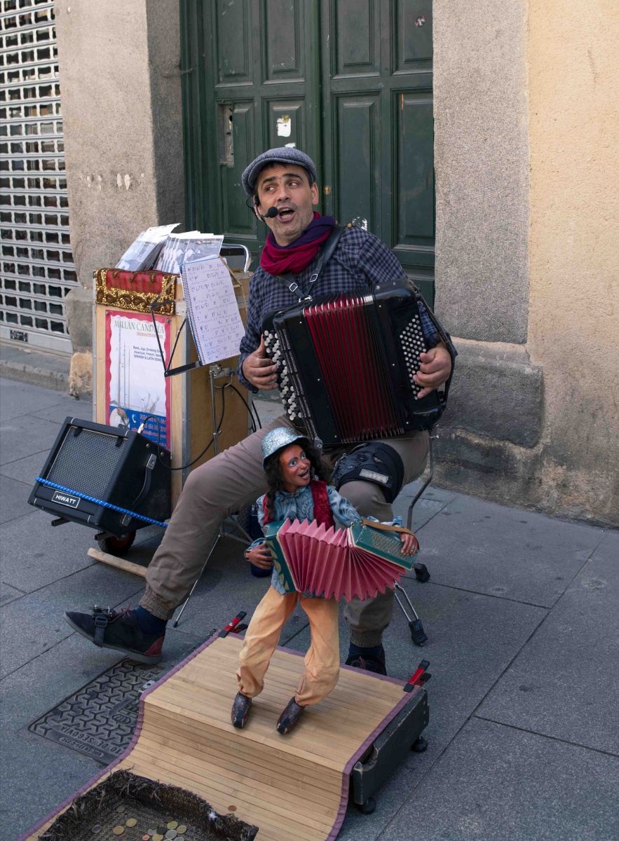街头艺人 - 广州峰少 - 图虫