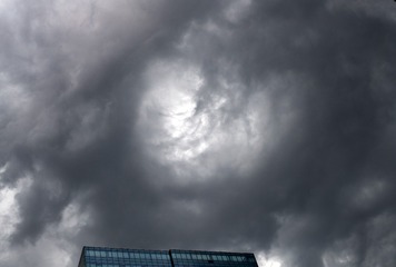 108762