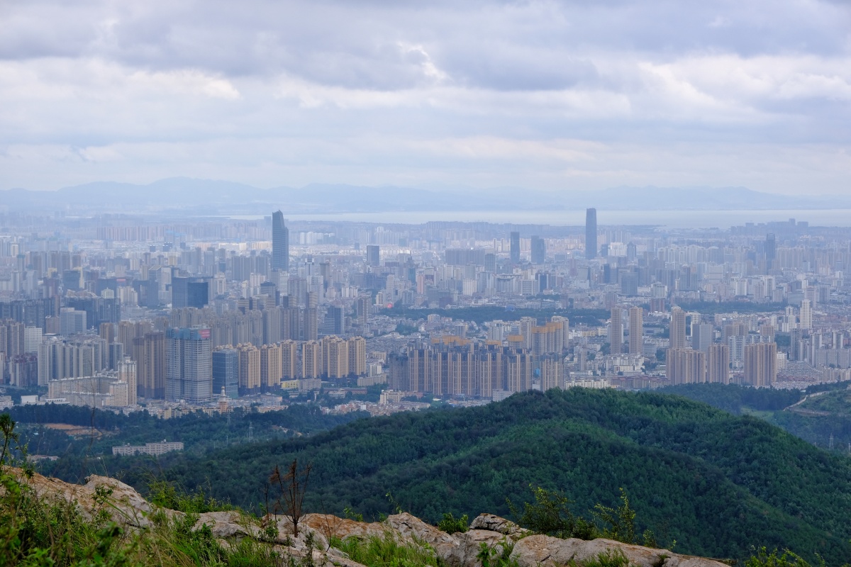 险峰——鸟瞰昆明