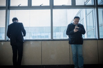 Wait_for_the_train-3