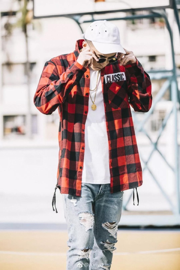 最酷rapper亲身示范教你拍出最帅skr人的嘻哈风照片