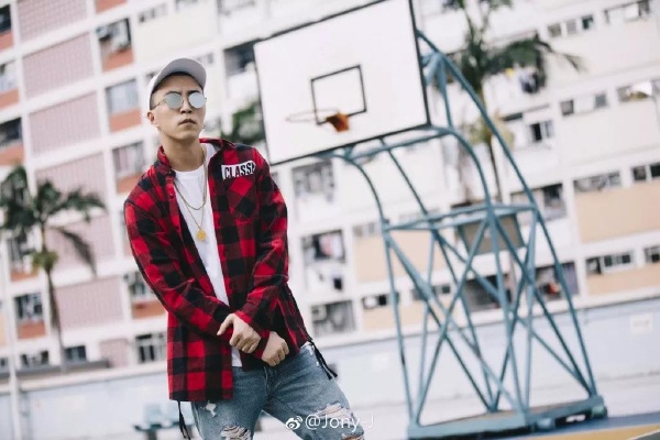 最酷rapper亲身示范教你拍出最帅skr人的嘻哈风照片