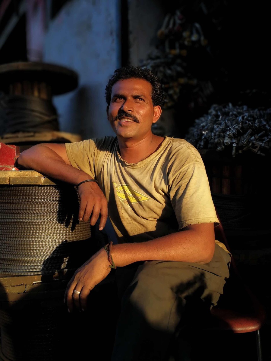 和我愉快聊天的印度人