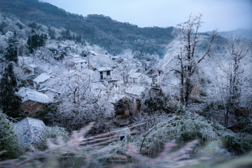 冰封石潭无人村.../ 皖南