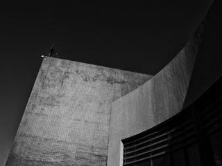 2000909