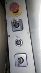 378911