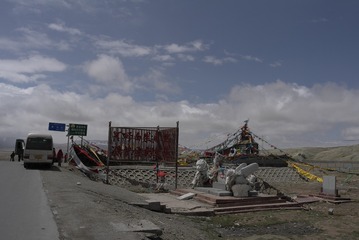 L1000856