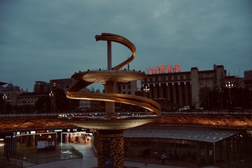 001