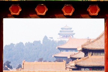门洞里的世界