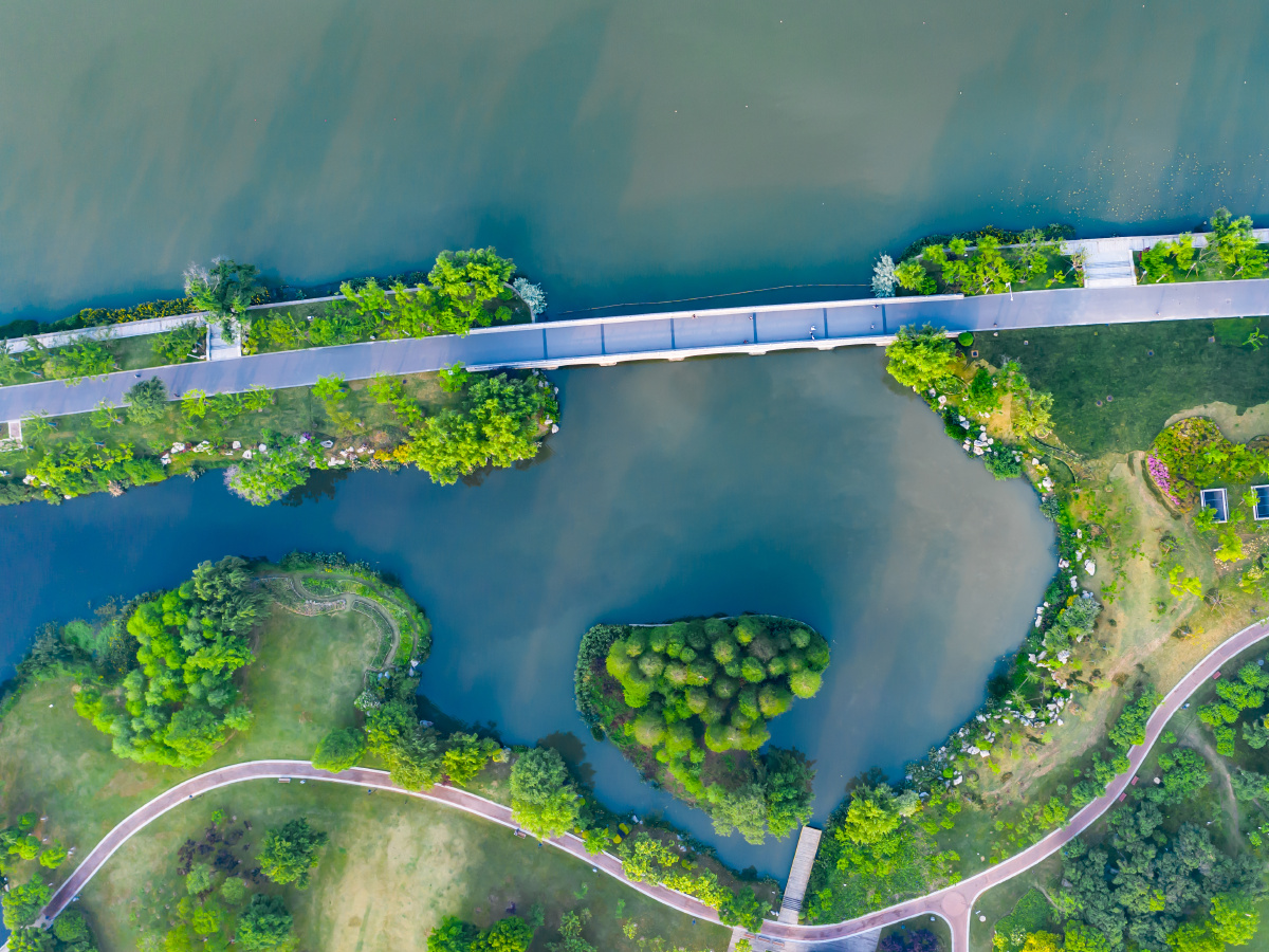 十里长堤钟毓桥南京玄武湖