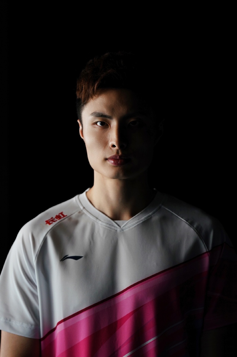 国羽新星石宇奇