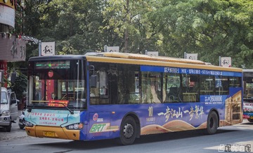 415358