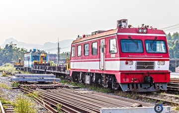 415385