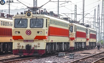 415379
