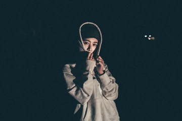 001
