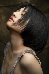 1350573