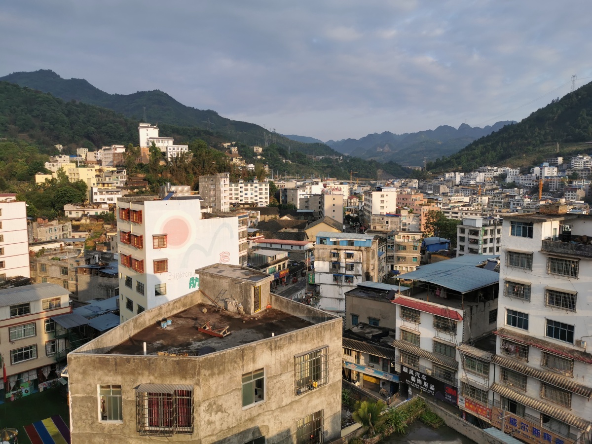 册亨县城61阳光明媚的早晨