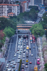 繁忙的立体交通