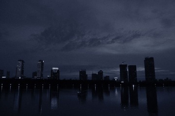 051.JPG