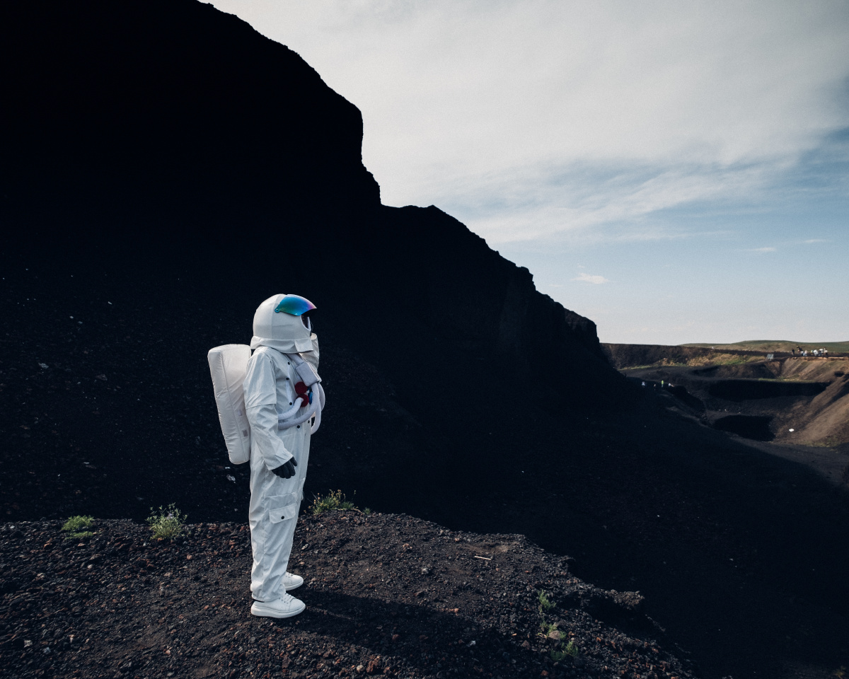 乌兰哈达火山宇航服