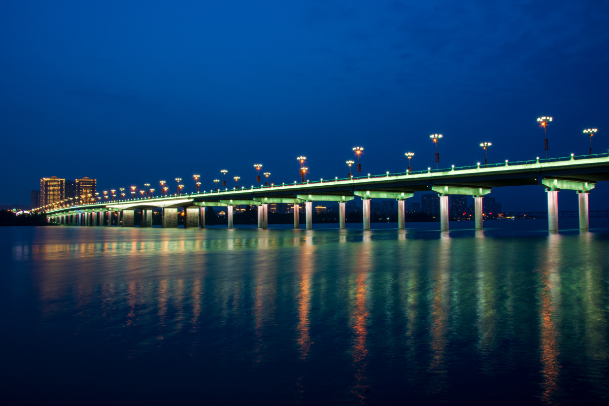 拍摄于家乡四川遂宁通德大桥即涪江三桥遂心遂意遂宁城