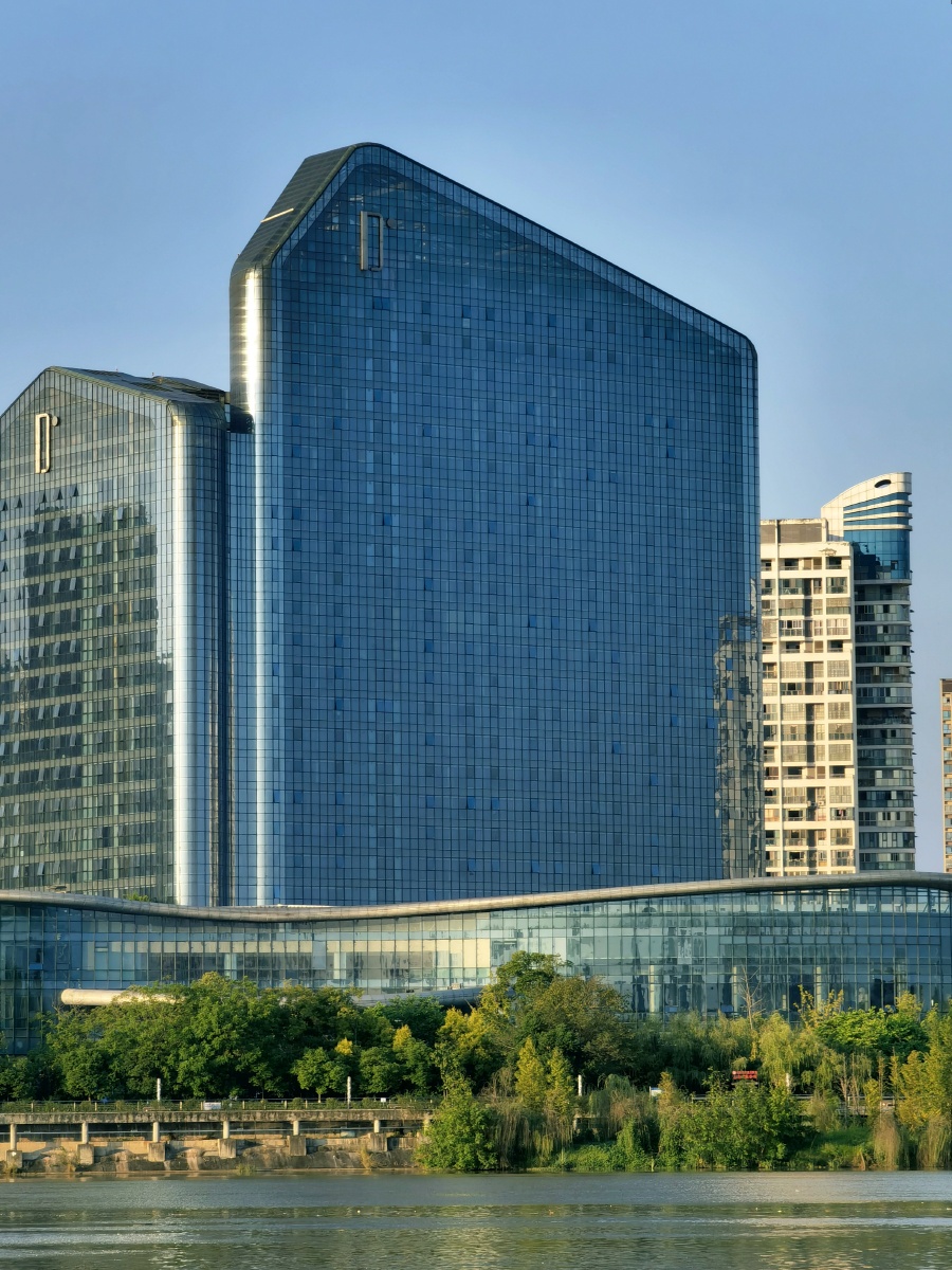 遂宁河东地标建筑