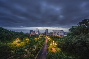 黑云压城