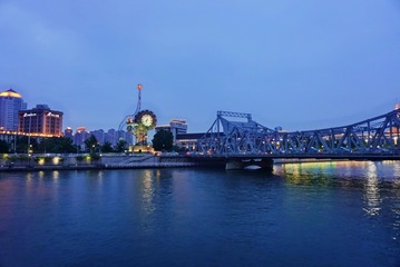870337