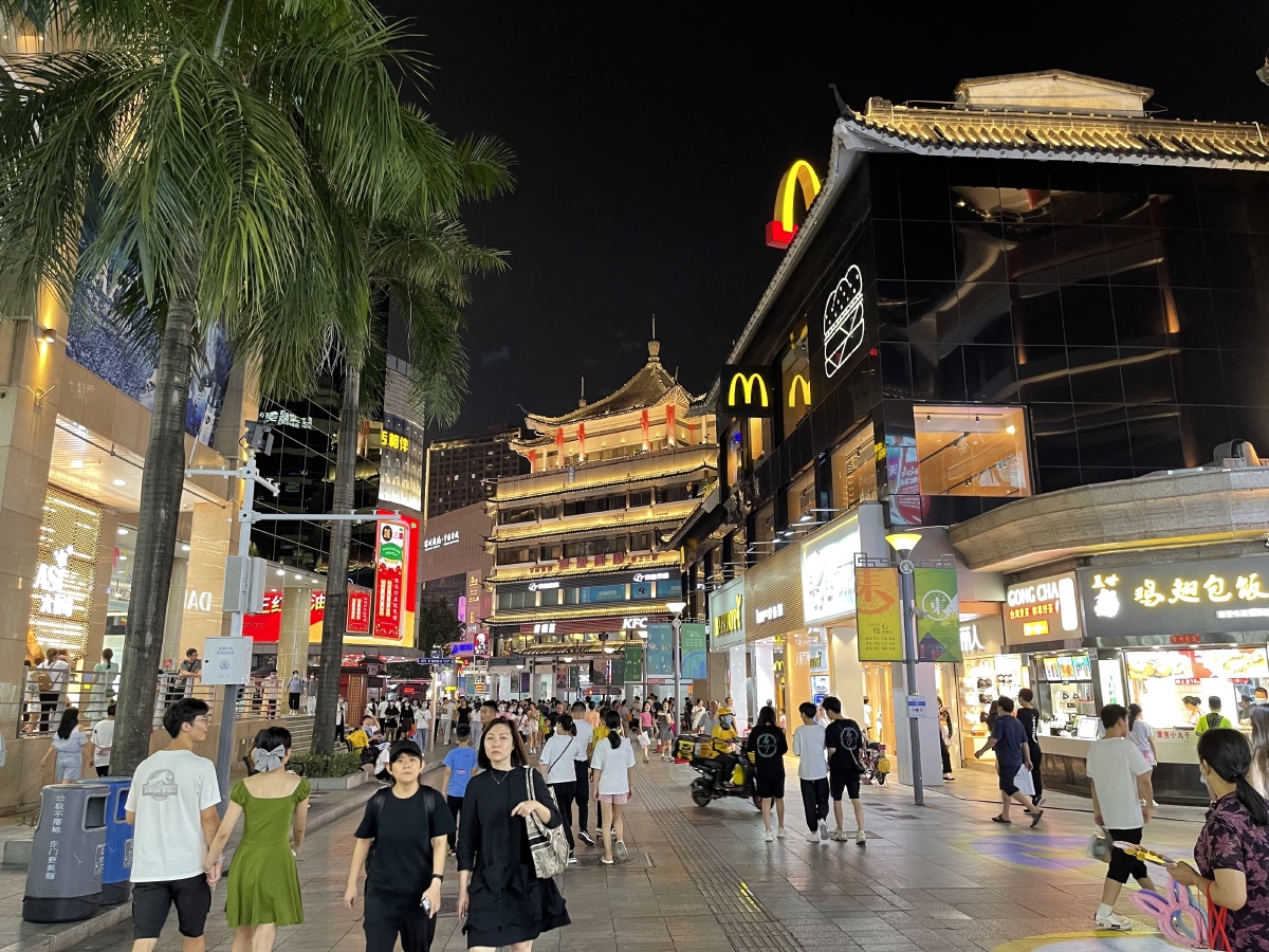 深圳东门步行街