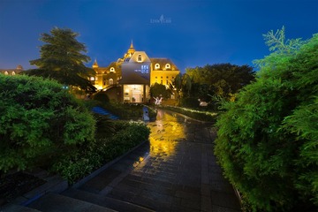 The Palace of nectar