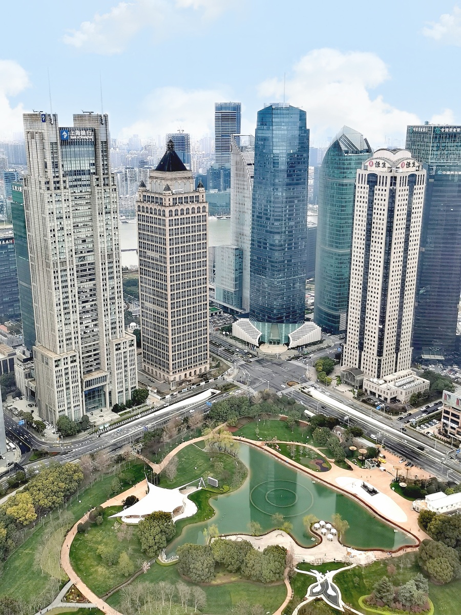 陆家嘴中心绿地寸土寸金之地