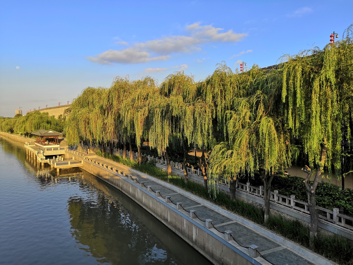 清晨:南京长干门美景