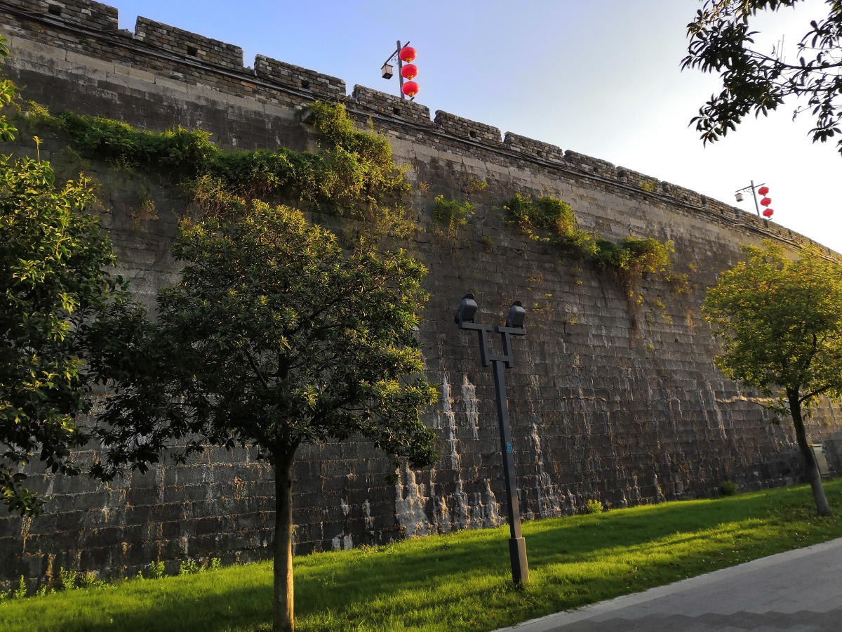 清晨:南京长干门美景