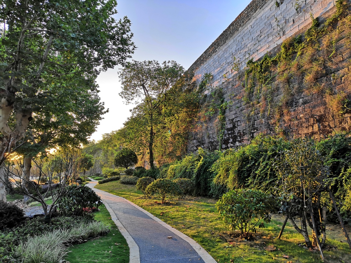 清晨:南京长干门美景