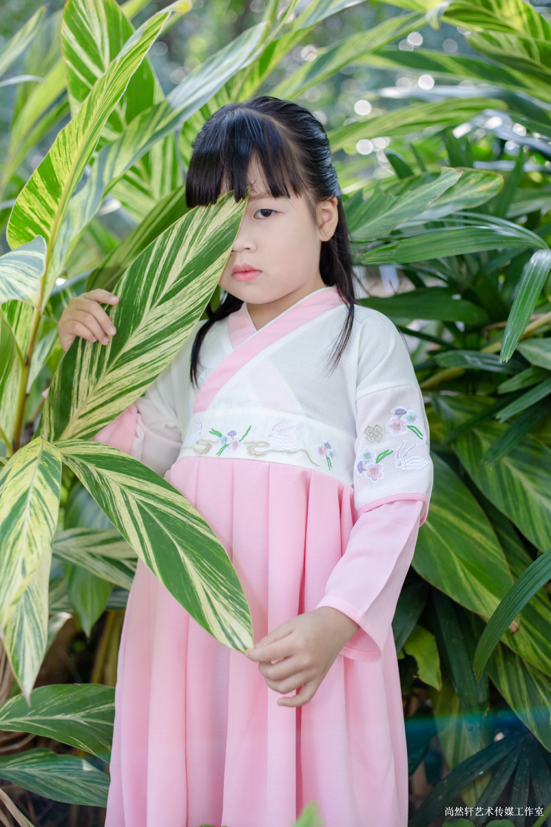 古装汉服小女孩