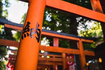 001
