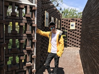 001