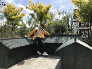 001