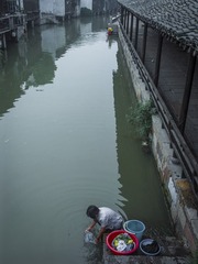 水乡晨浣纱