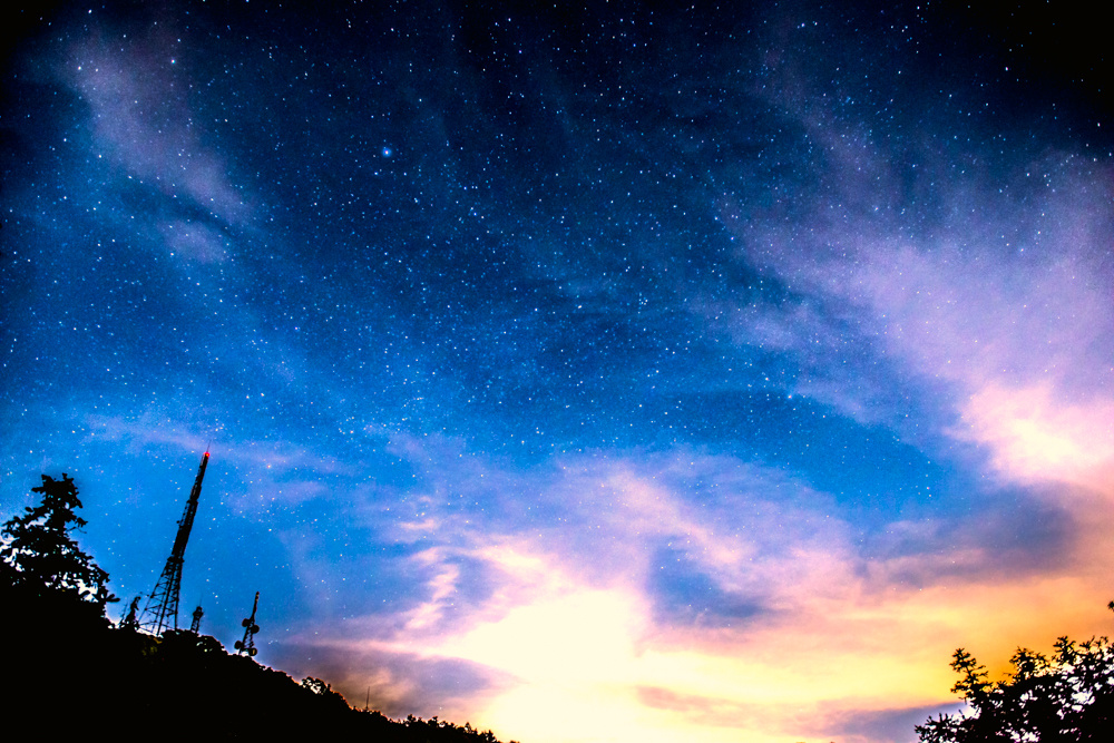 夕阳未晚,星辰未醉