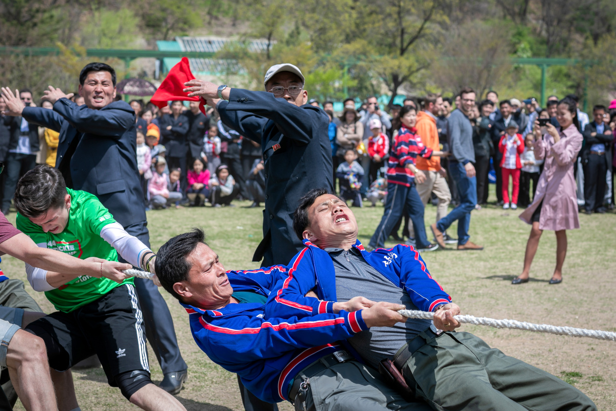 朝鲜五一拔河比赛