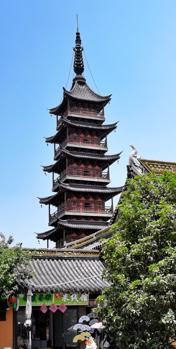 千灯古镇秦峰塔