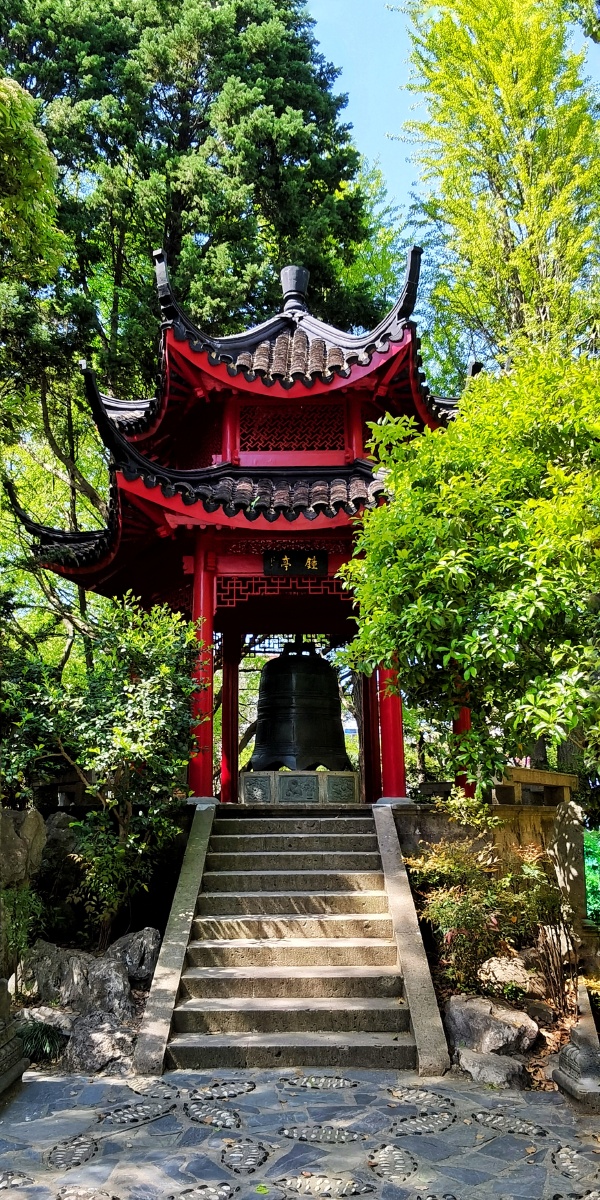 上海古钟园古钟亭明代铜古钟