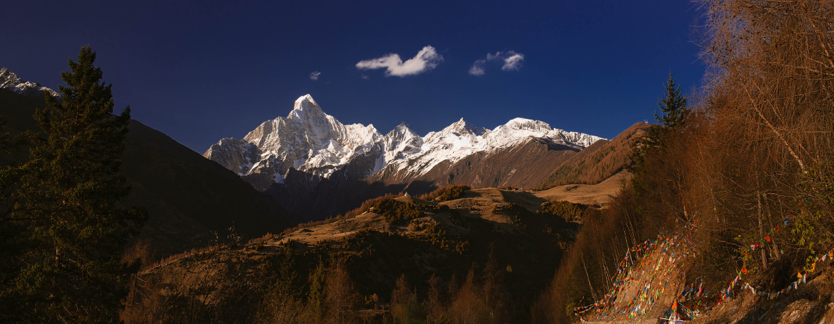 成都四姑娘山观景台
